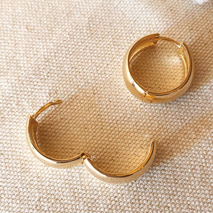 Chunky Clicker Hoop Earrings in 18k