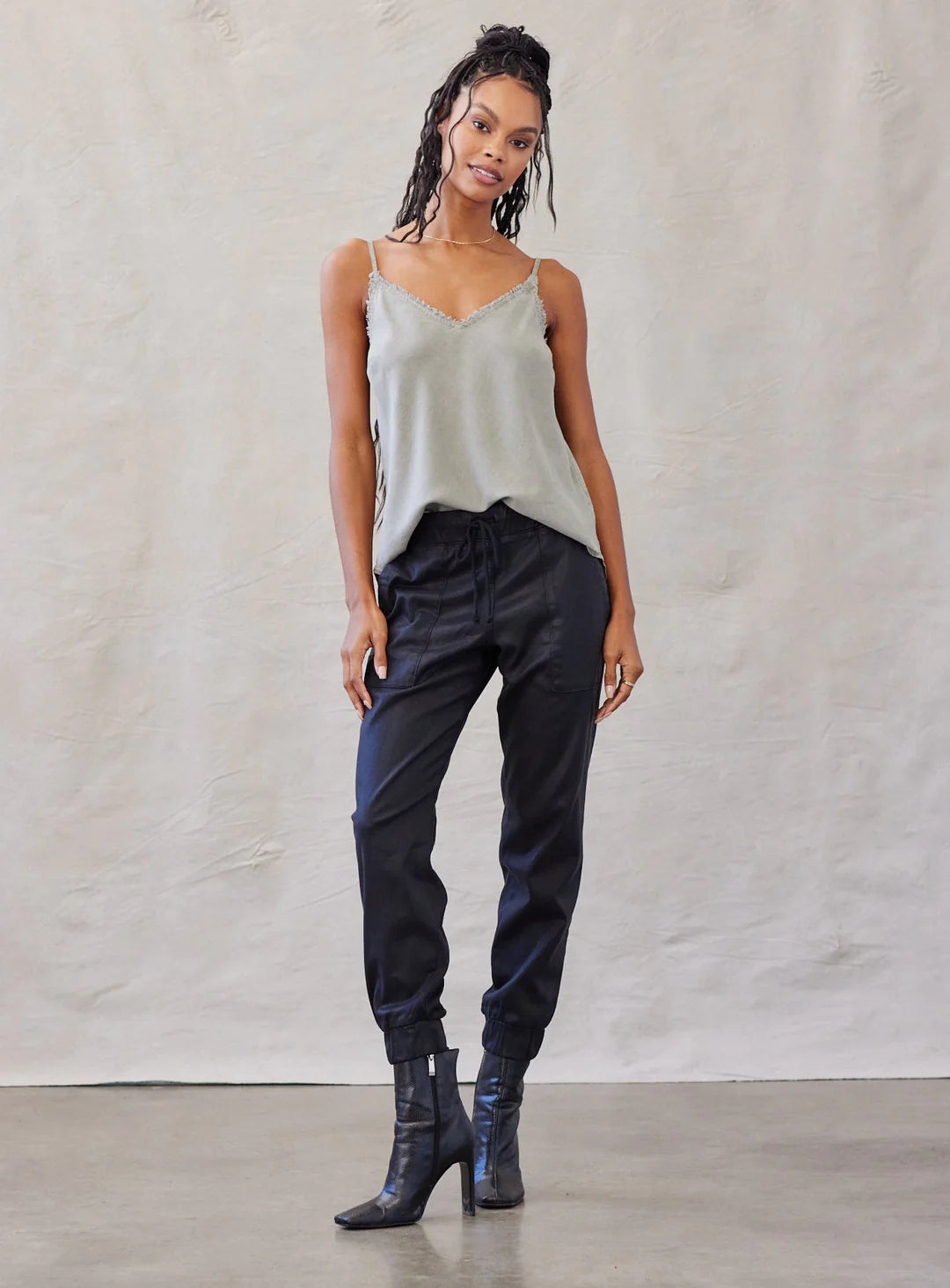 Chelsea Pocket Jogger