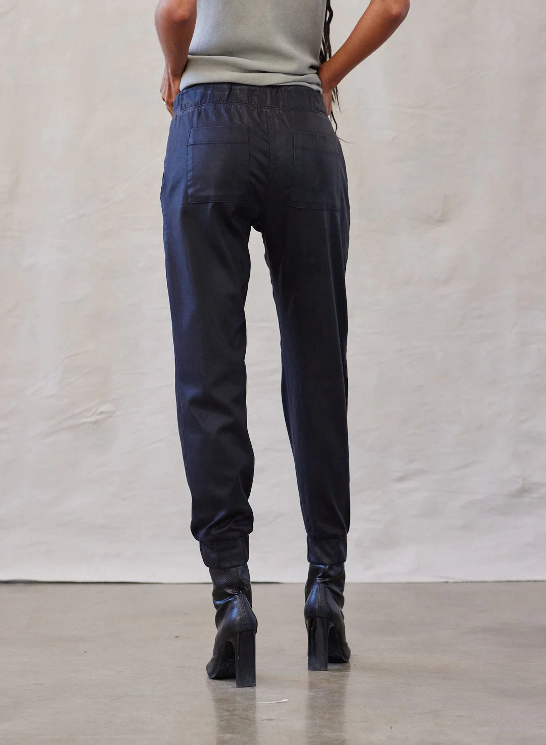 Chelsea Pocket Jogger
