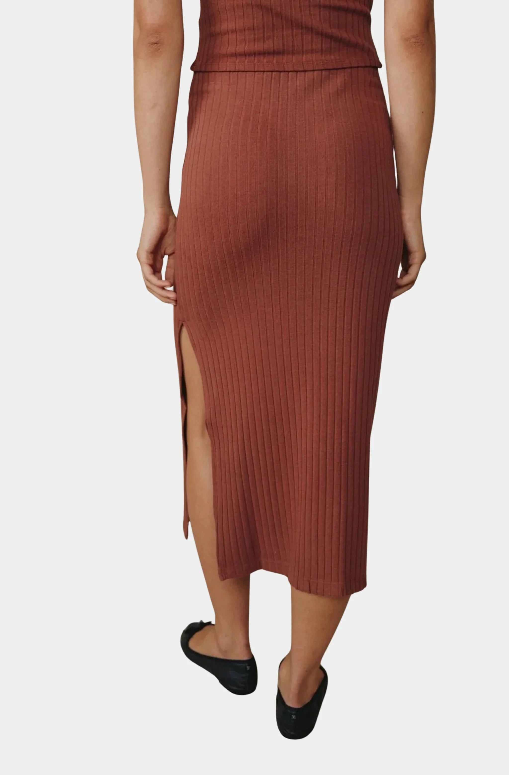 Clean Waist Knit Skirt w/ Side Slit