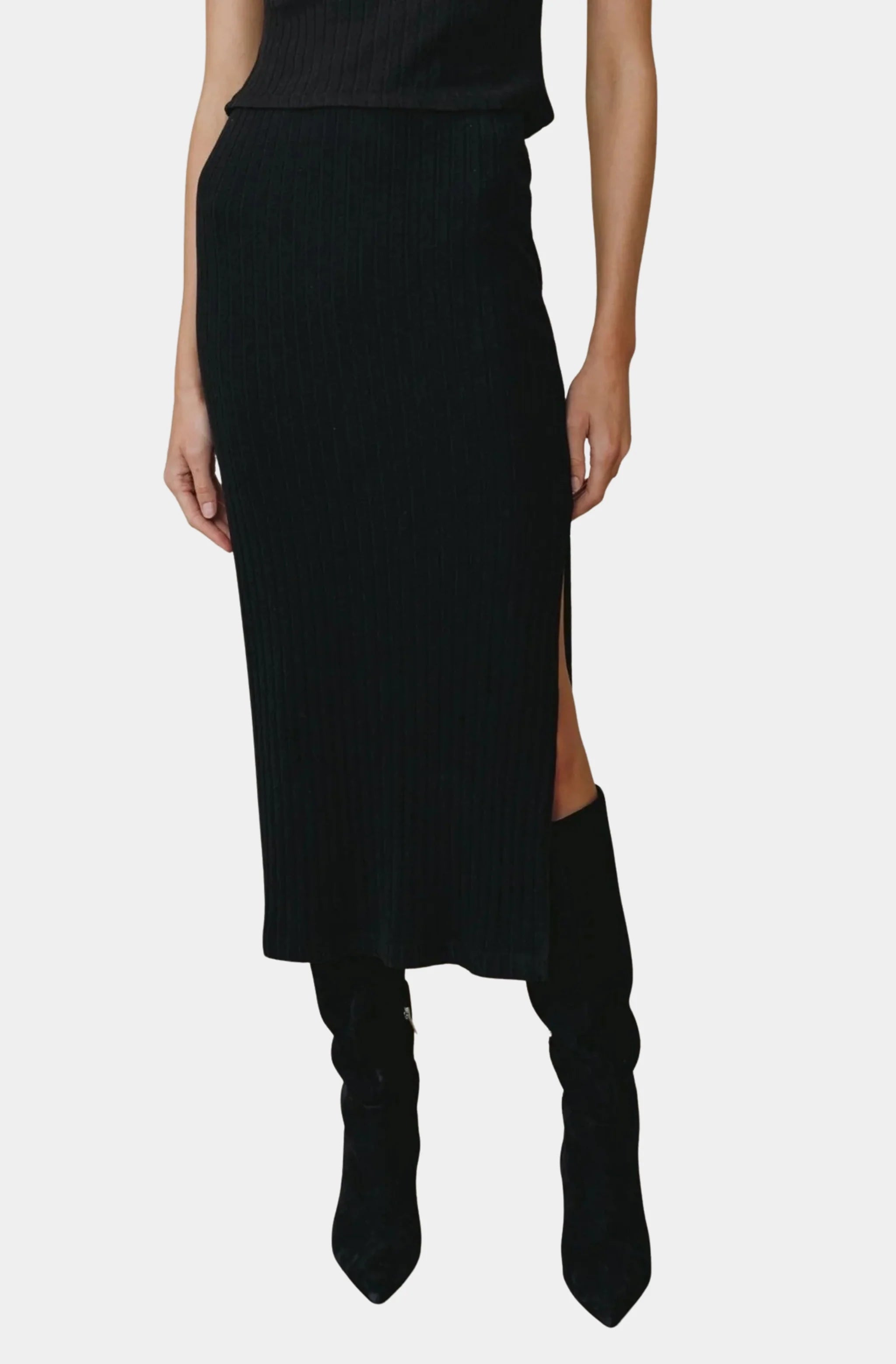 Clean Waist Knit Skirt w/ Side Slit