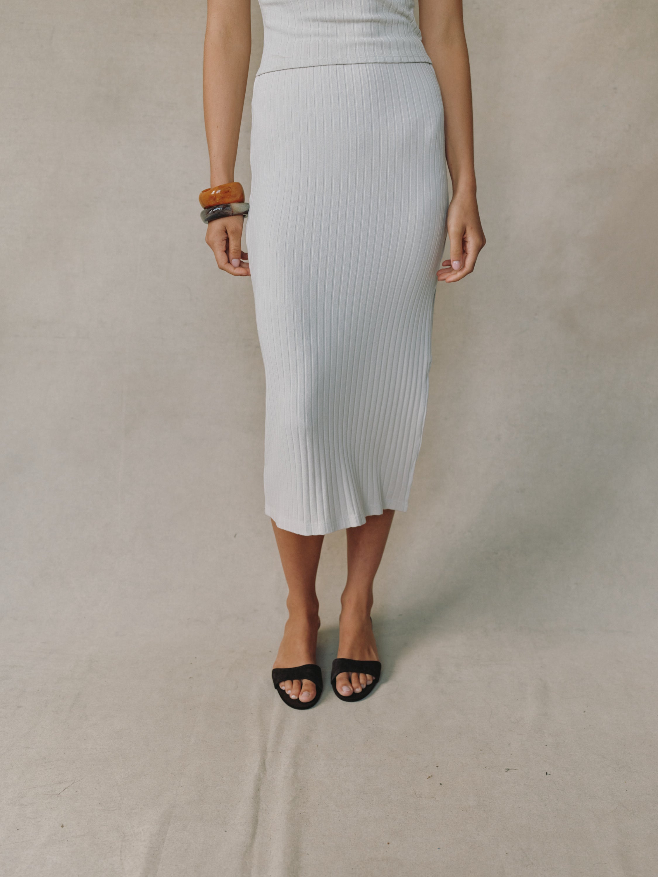 Clean Waist Knit Skirt with Side Slit
