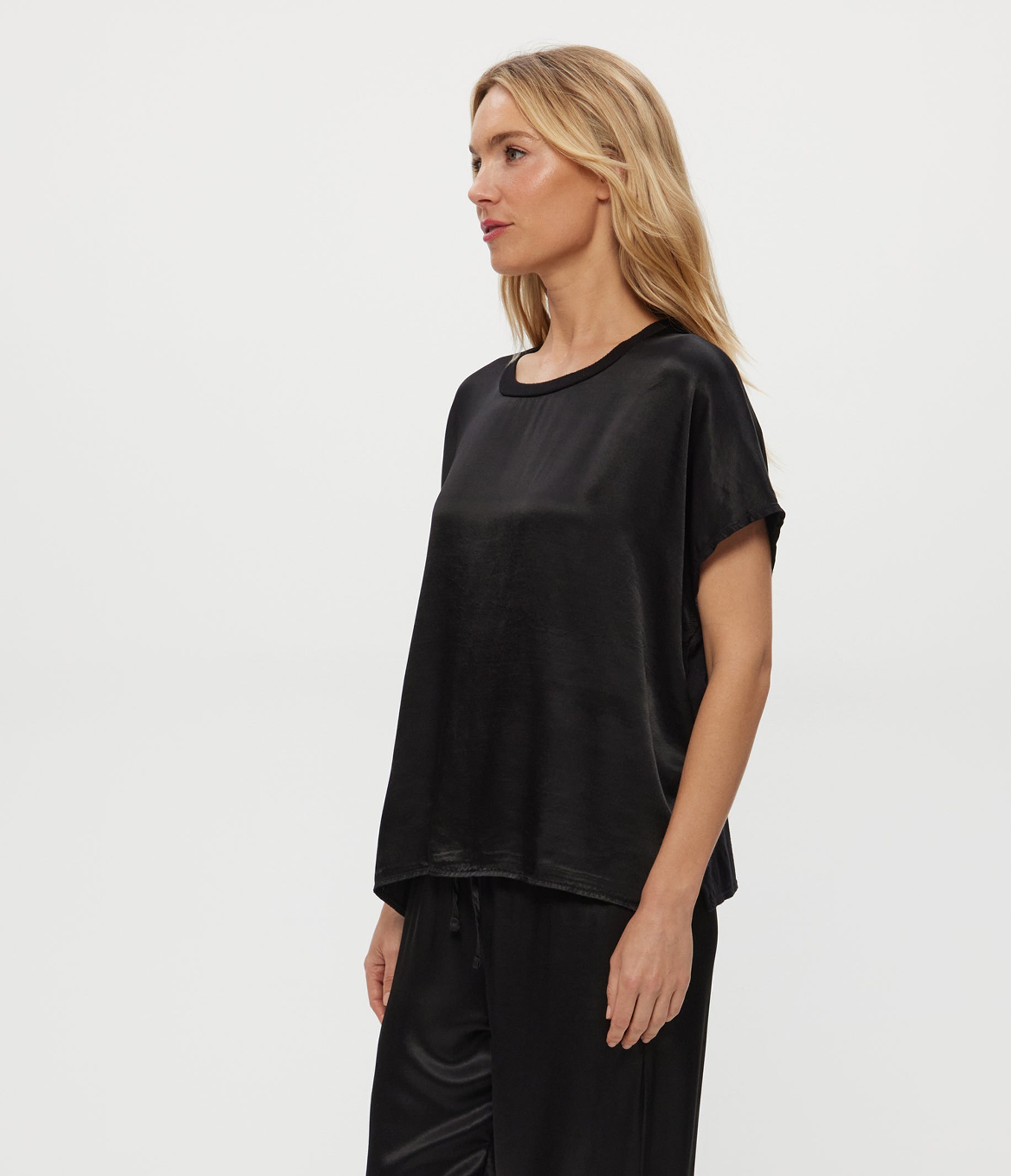 Flow Satin Tee