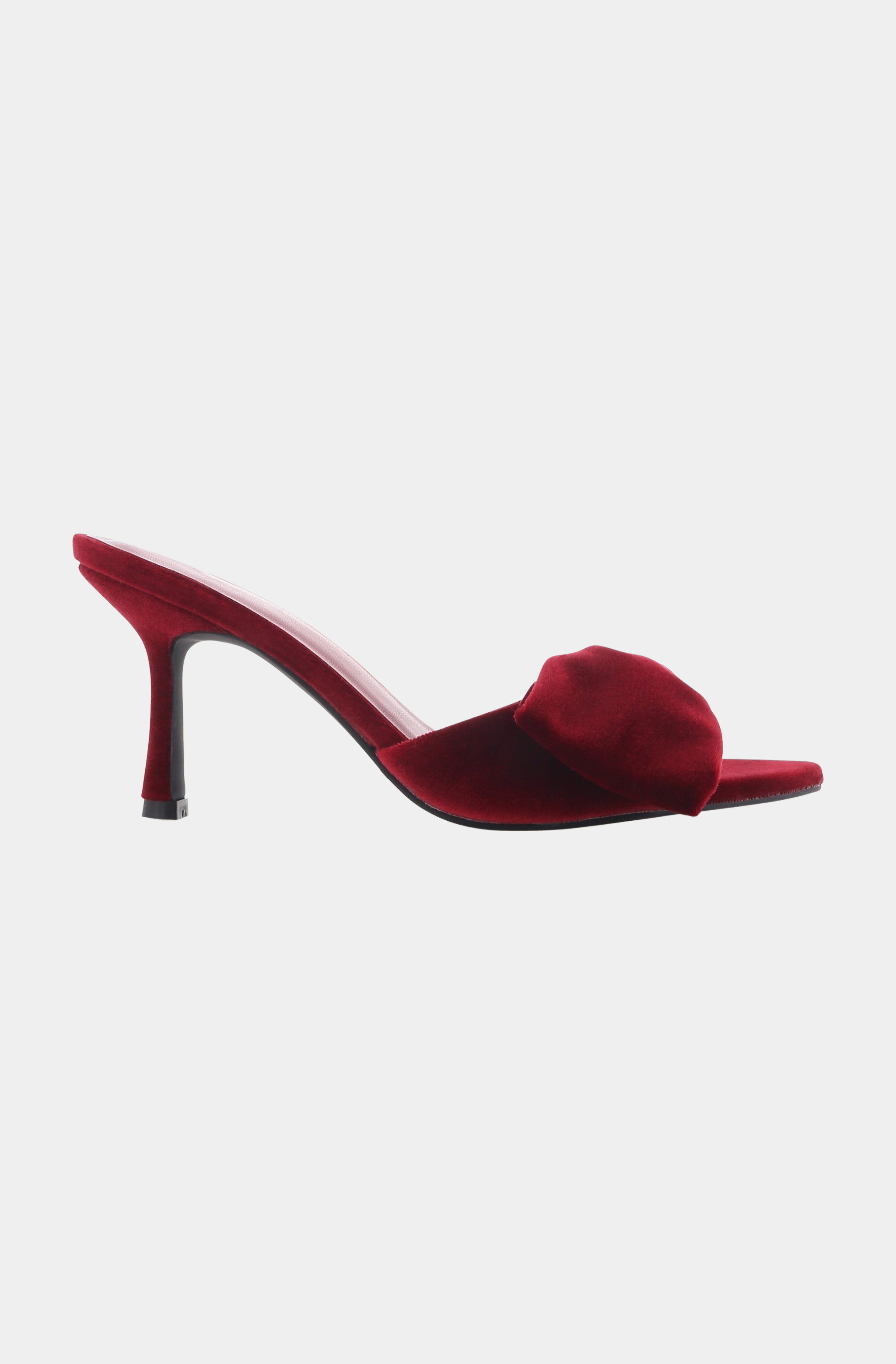 PREORDER Xandi Heel