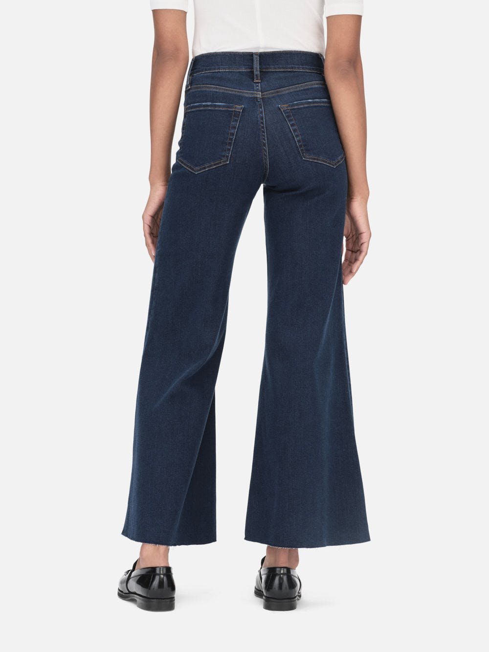 Le Palazzo Crop in Majesty