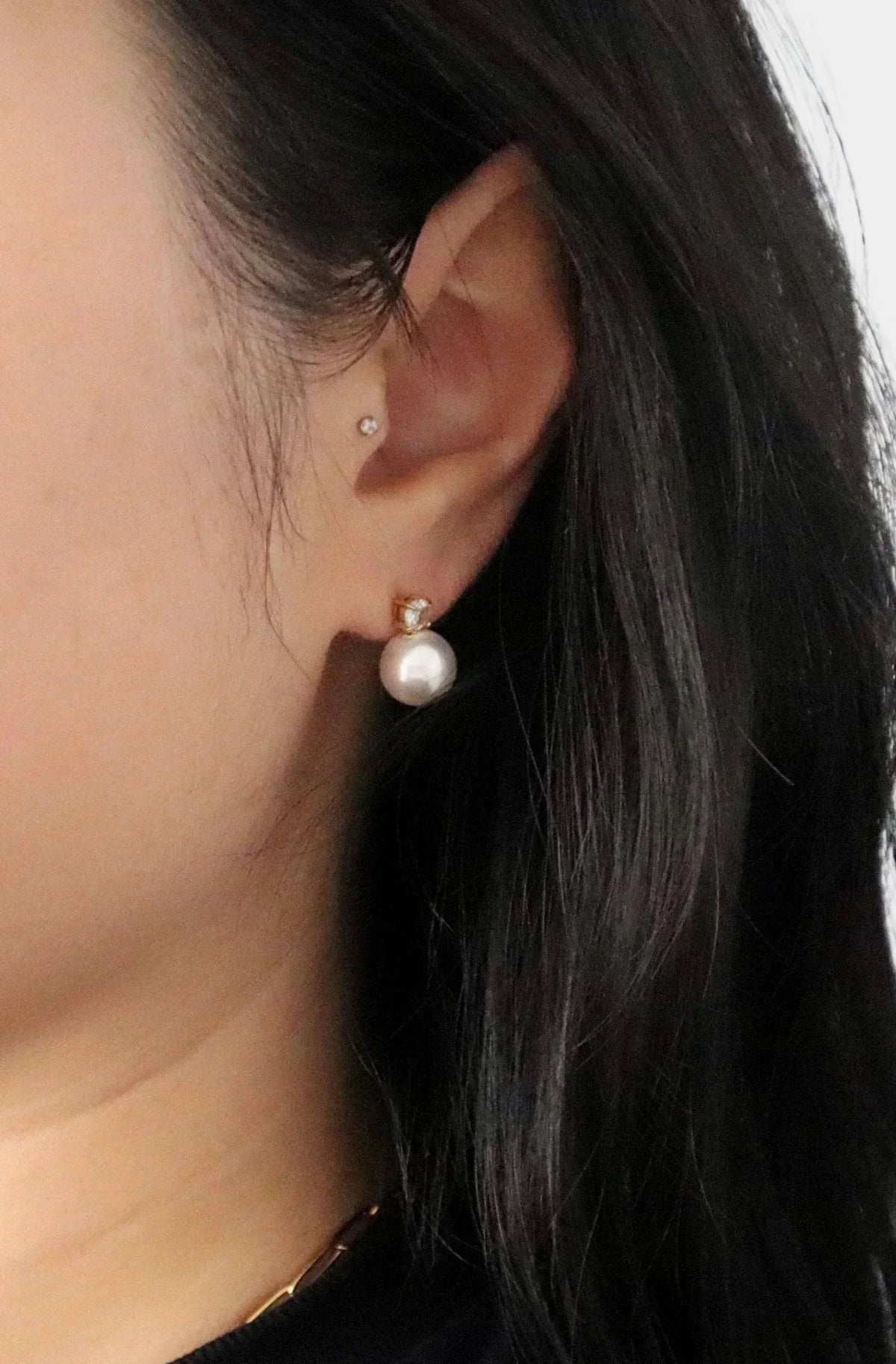 Kelly Pearl Studs