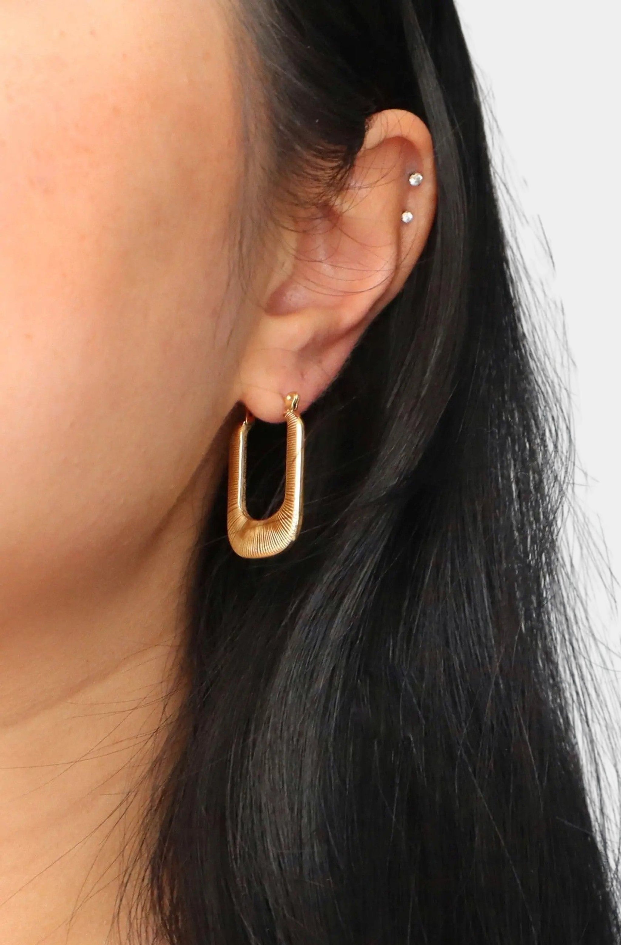 Luna Hoops